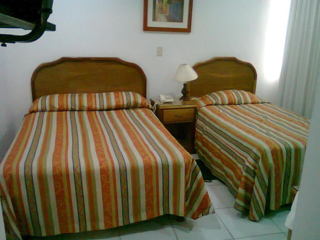Hotel Ibarra Tepic Quarto foto